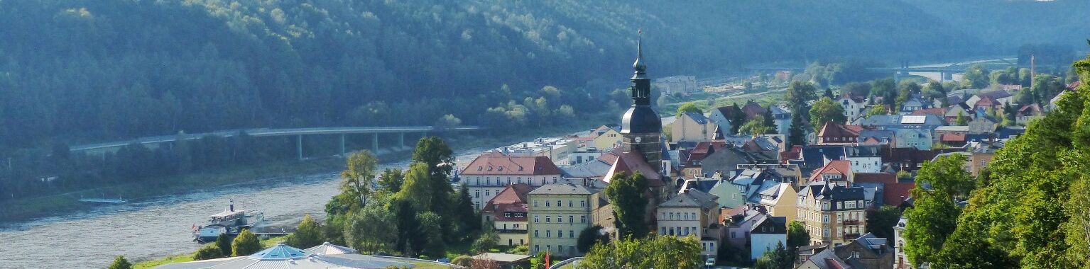 Stadtansicht Bad Schandau vom Personenaufzug  (c) BSKT R.Schuster